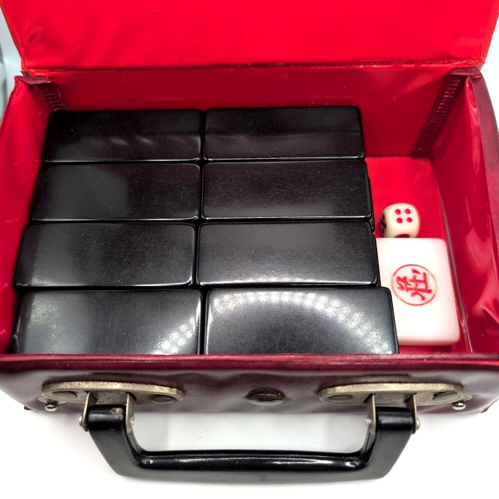 Vintage Domino Set in Carry Case - 32 Dominoes, 1 Die, 1 Dealer's Tile GUC